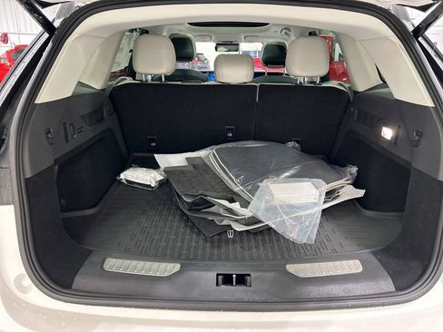 New 2026 Lincoln Nautilus Premier w/ Equipment Group 102A image 29