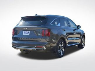 Used 2022 Kia Sorento SX w/ Panoramic Sunroof Package video 3