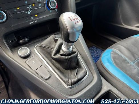 Used 2017 Ford Focus ST image 22