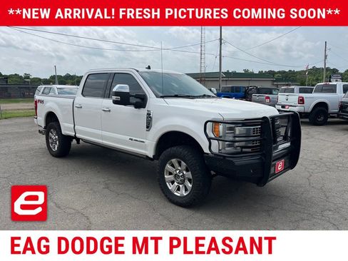 Used 2019 Ford F250 Platinum w/ Platinum Ultimate Package AWD/4WD image 1