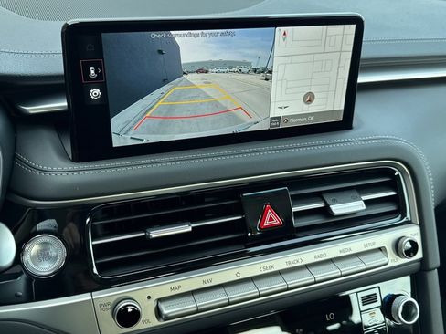 New 2026 Genesis G70 2.5T image 12