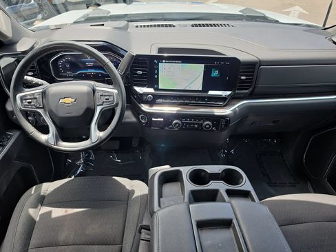 Used 2025 Chevrolet Silverado 2500 LT w/ Convenience Package AWD/4WD image 25