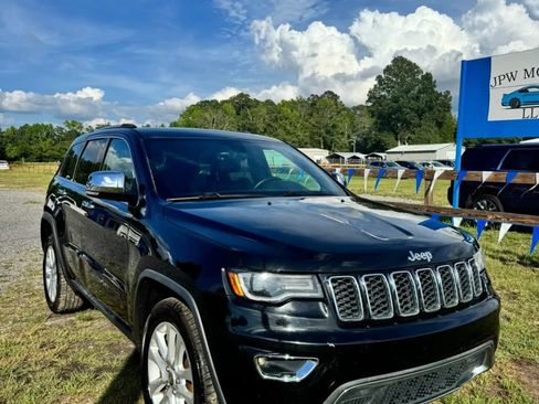 Used 2017 Jeep Grand Cherokee Limited w/ Luxury Group II RWD image 2