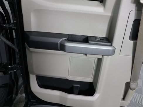 Used 2018 Ford F150 XLT w/ Equipment Group 302A Luxury image 25