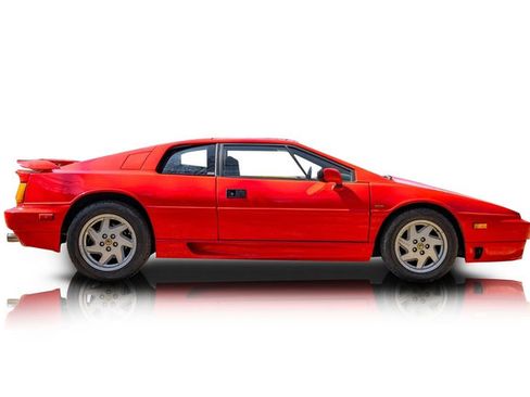 Used 1991 Lotus Esprit SE RWD image 2