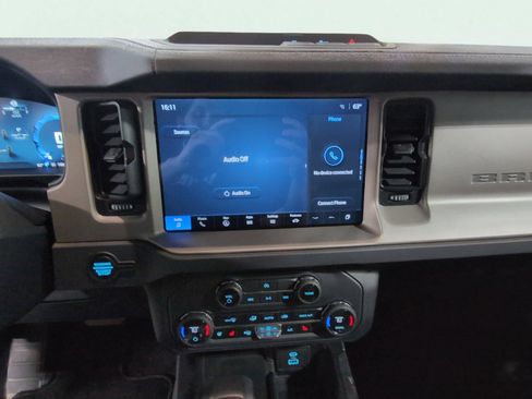 Certified 2025 Ford Bronco Outer Banks AWD/4WD image 24