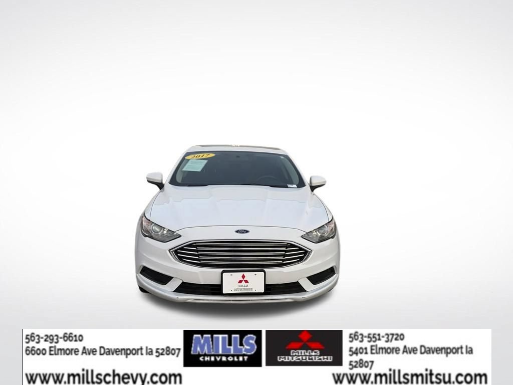 Used 2017 Ford Fusion SE w/ Fusion SE Technology Package FWD image 8