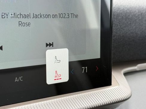 New 2026 Ford Explorer Active image 30