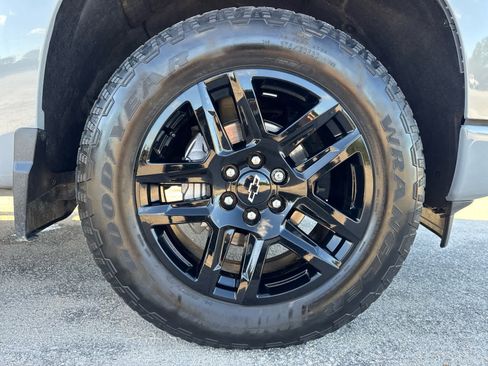 Used 2025 Chevrolet Silverado 1500 RST w/ Convenience Package II image 34