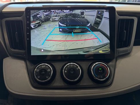 Used 2015 Toyota RAV4 LE AWD/4WD image 19