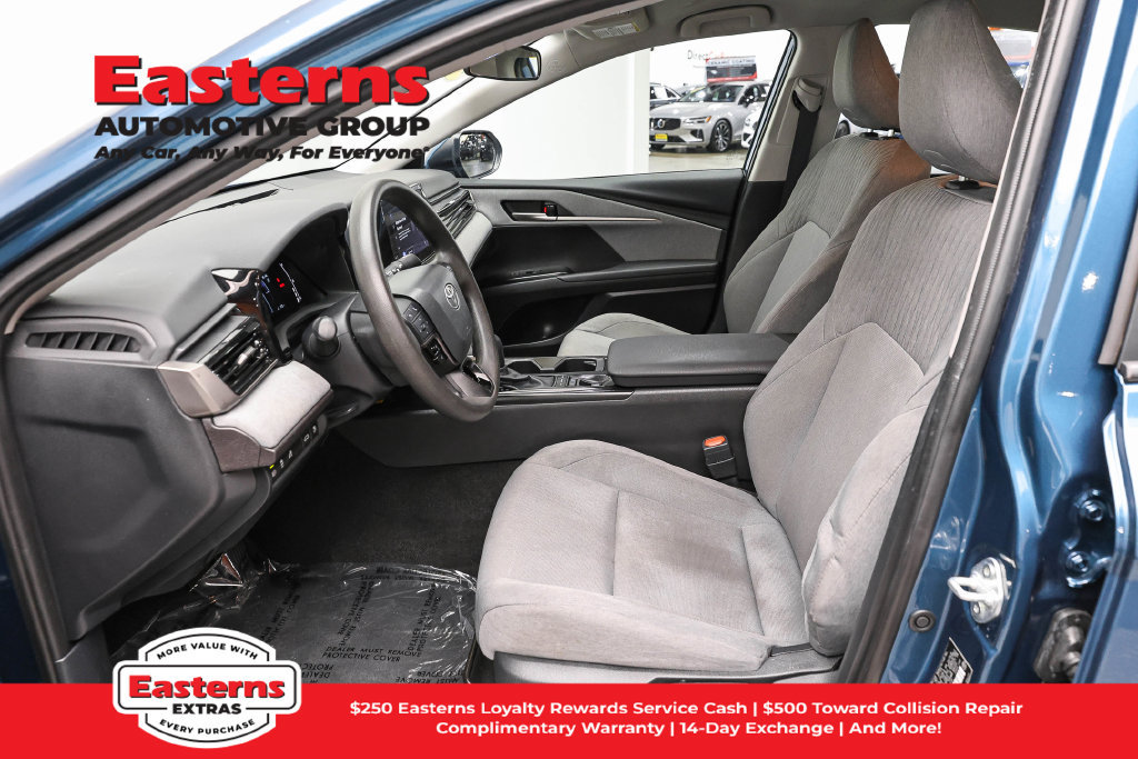 Used 2025 Toyota Camry LE FWD image 15