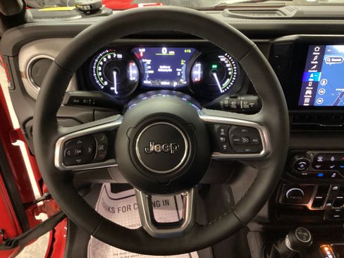 Used 2025 Jeep Wrangler Backcountry AWD/4WD image 20