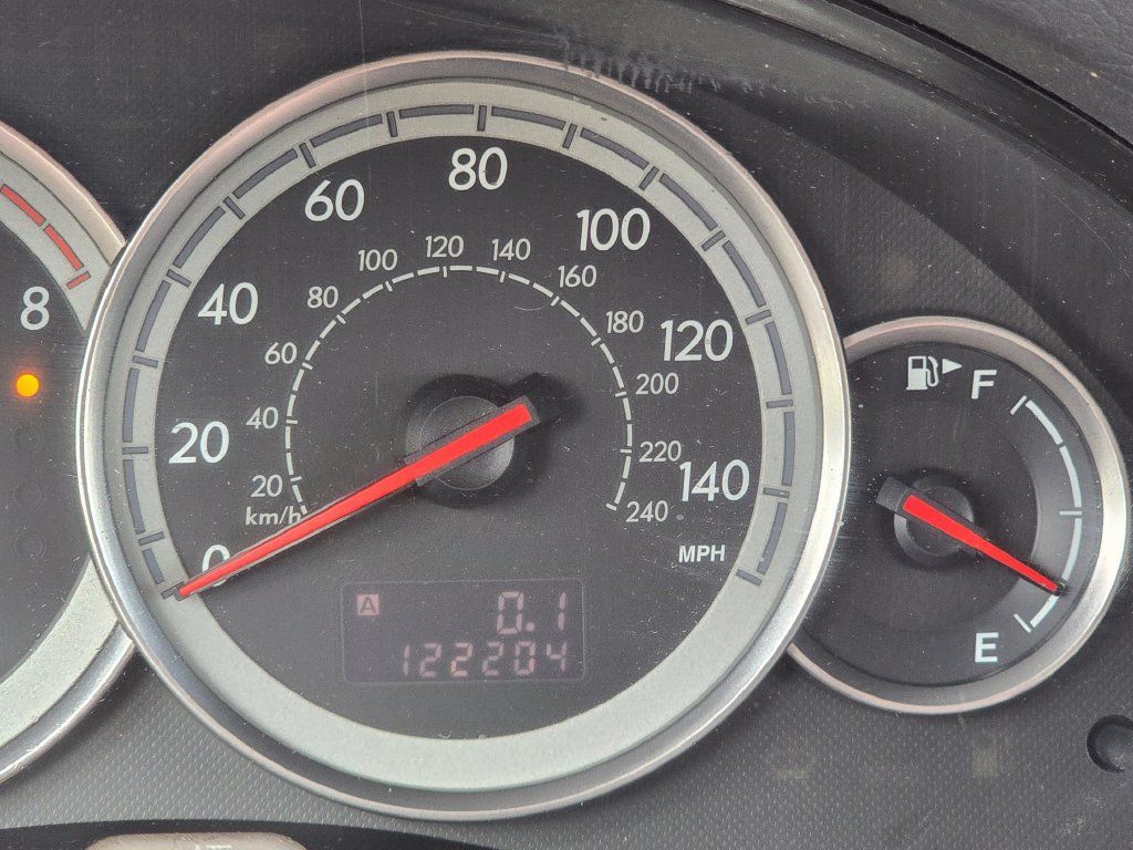 Used 2005 Subaru Legacy 2.5i AWD/4WD image 30