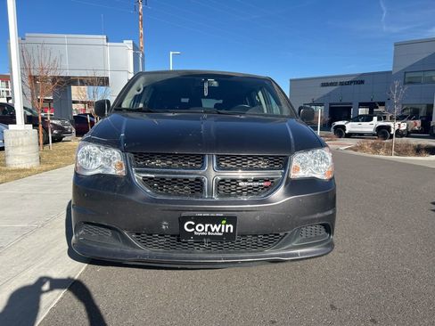 Used 2016 Dodge Grand Caravan SE w/ SE Plus Package image 16