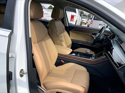 Used 2021 Audi A8 L 3.0T w/ Executive Plus Package image 8