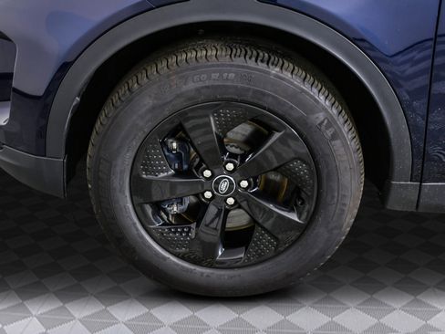 Used 2023 Land Rover Discovery Sport S image 37