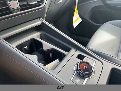 New 2026 Volkswagen Tiguan SE AWD/4WD image 27