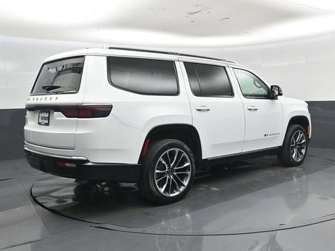 Used 2025 Jeep Wagoneer Series III w/ Premium Group I AWD/4WD image 3
