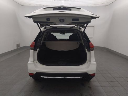 Used 2018 Nissan Rogue SV w/ Premium Package FWD image 29