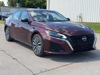 Used 2025 Nissan Altima 2.5 SV