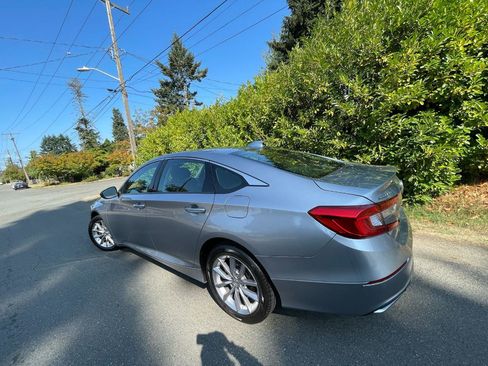 Used 2022 Honda Accord LX image 2