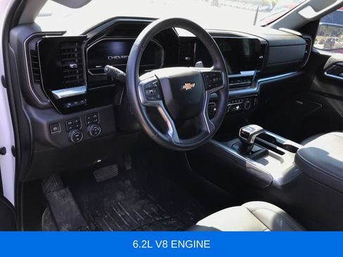 Used 2023 Chevrolet Silverado 1500 LTZ w/ LTZ Premium Package AWD/4WD image 3