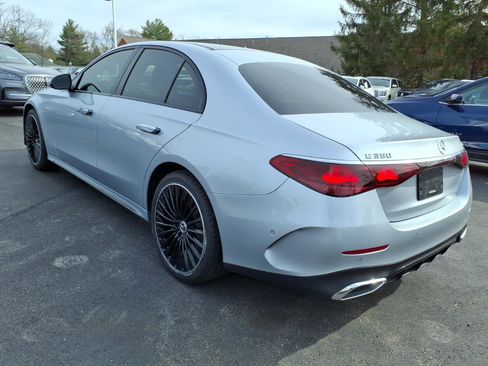 Used 2024 Mercedes-Benz E 350 4MATIC Sedan image 5
