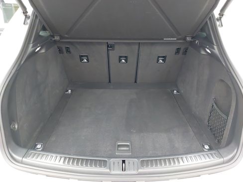 Used 2023 Porsche Macan image 14