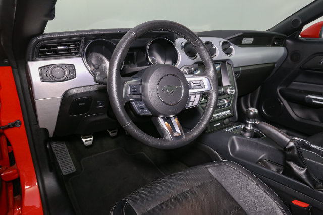 Used 2017 Ford Mustang GT Premium RWD image 18