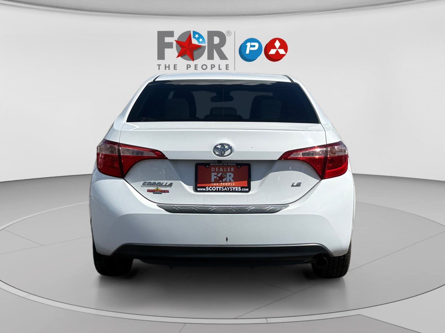 Used 2019 Toyota Corolla LE w/ Carpet Mat Package (TMS) FWD image 4