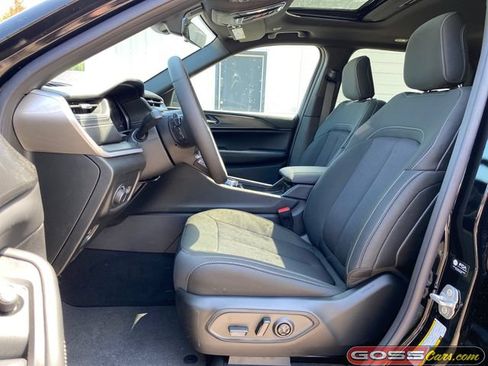 New 2026 Jeep Grand Cherokee Laredo X AWD/4WD image 25