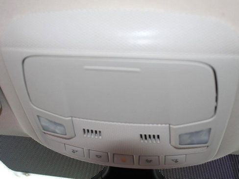 Used 2024 Ford Edge SEL image 45