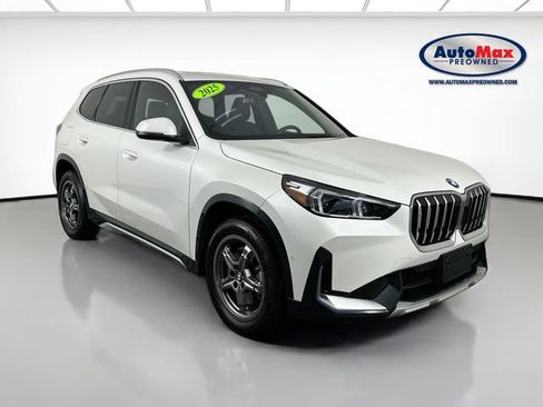 Used 2025 BMW X1 xDrive28i image 1