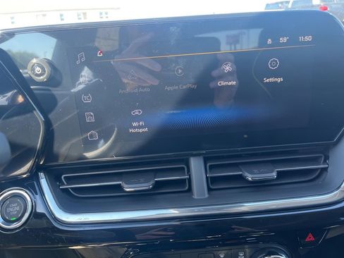 New 2026 Chevrolet Trax ACTIV w/ Sunroof Package FWD image 19