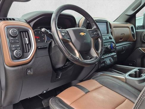 Used 2021 Chevrolet Silverado 2500 High Country w/ Z71 Off-Road Package AWD/4WD image 9