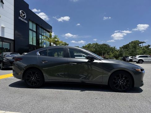 Used 2025 MAZDA MAZDA3 s FWD image 23