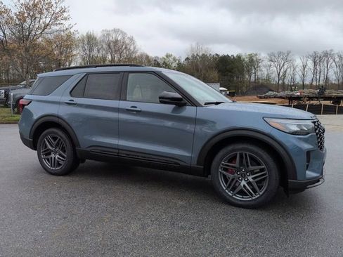 New 2026 Ford Explorer ST image 2