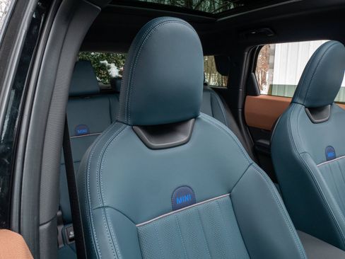 Used 2025 MINI Cooper Countryman S w/ Comfort Package Max image 36