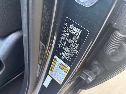 Used 2025 Kia Soul LX w/ LX Technology Package FWD image 28