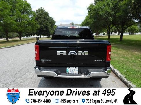 Used 2025 RAM 1500 Big Horn AWD/4WD image 4