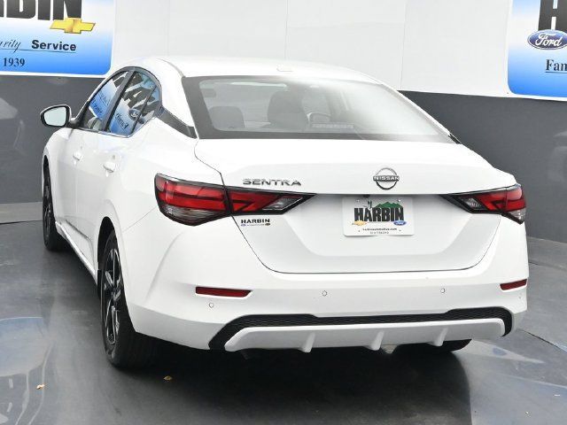 Used 2025 Nissan Sentra SV FWD image 4