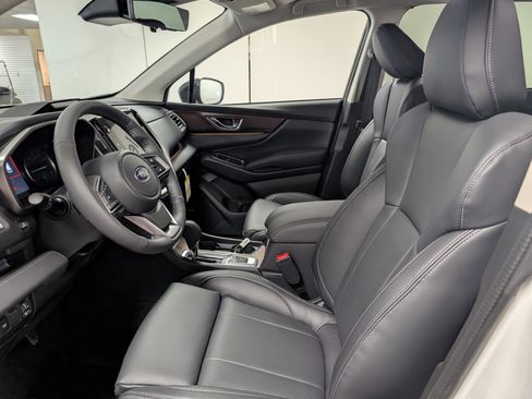 New 2025 Subaru Ascent Touring w/ Popular Package #2 image 3