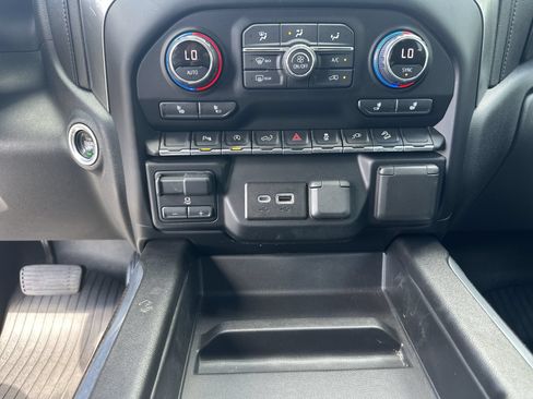 Certified 2021 Chevrolet Silverado 1500 LT Trail Boss w/ Convenience Package II AWD/4WD image 34