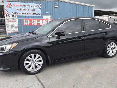 Used 2017 Subaru Legacy 2.5i Premium AWD/4WD image 1