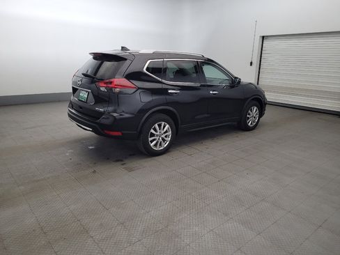 Used 2018 Nissan Rogue SV AWD/4WD image 10