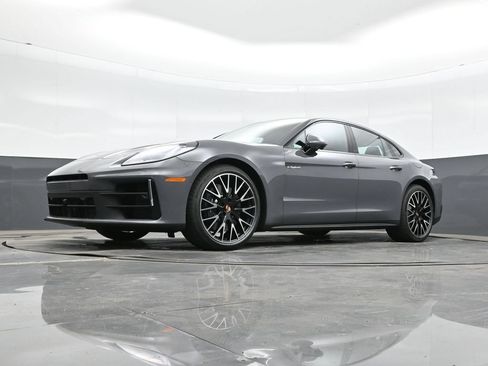 New 2026 Porsche Panamera 4 E-Hybrid AWD/4WD image 34