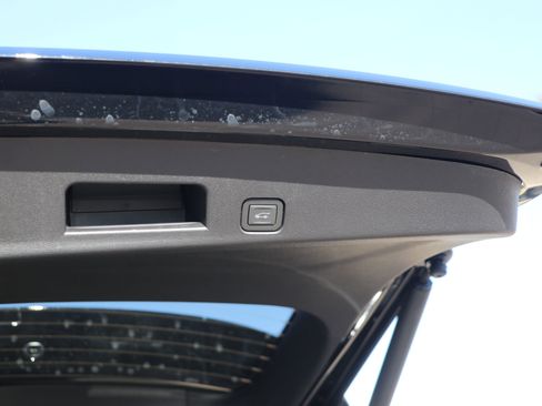 New 2026 GMC Acadia AT4 w/ Luxury Package image 32