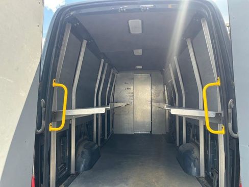 Used 2019 Mercedes-Benz Sprinter 170 image 11