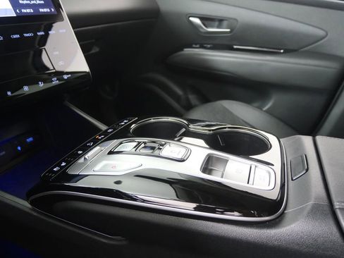 Used 2022 Hyundai Tucson Limited image 22