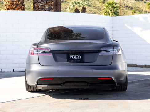 Used 2021 Tesla Model S Plaid image 8